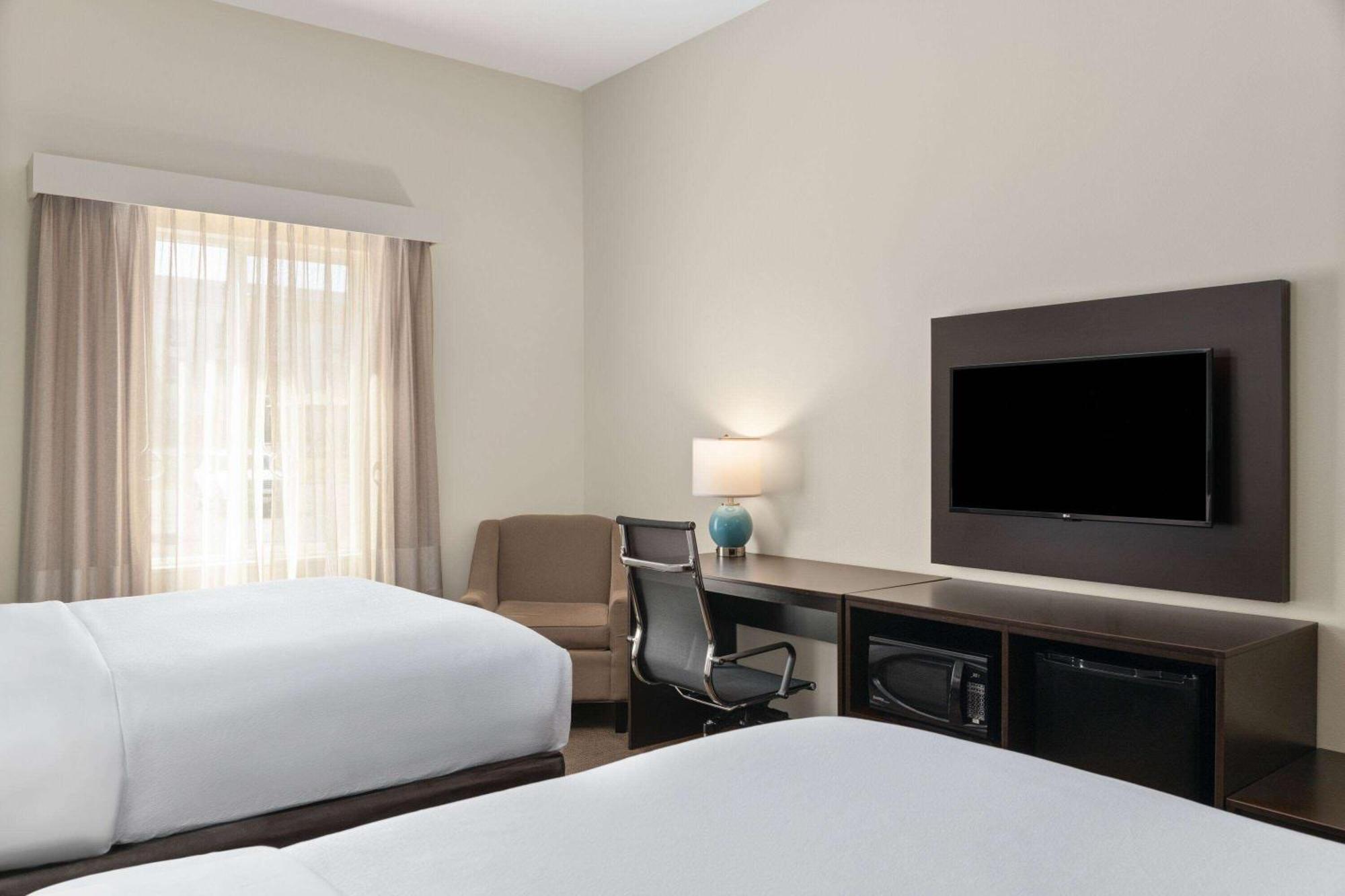 La Quinta Inn & Suites By Wyndham เวนัตชี ภายนอก รูปภาพ