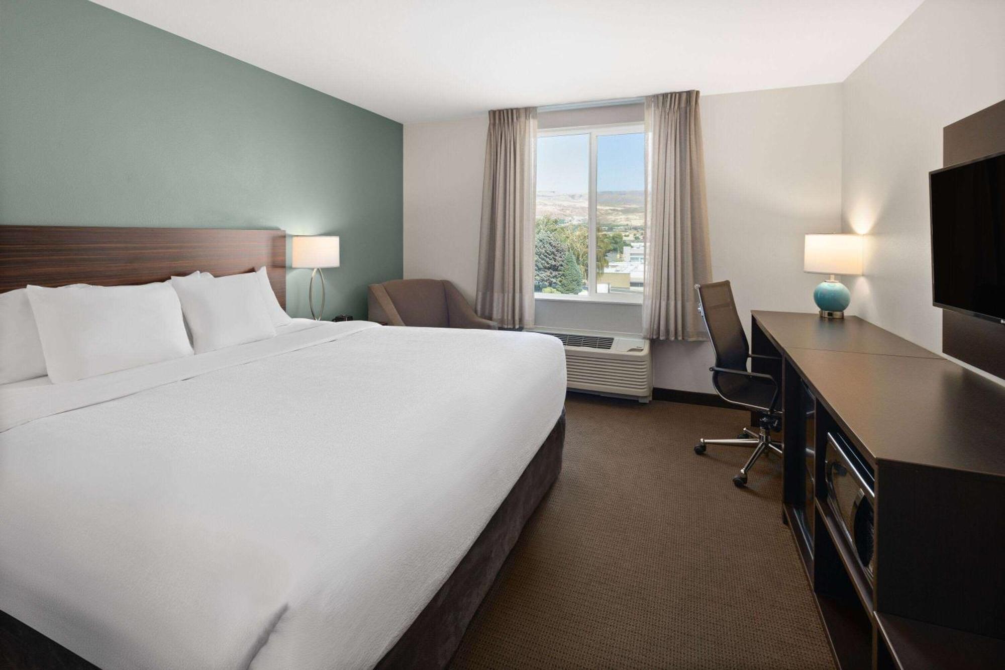 La Quinta Inn & Suites By Wyndham เวนัตชี ภายนอก รูปภาพ