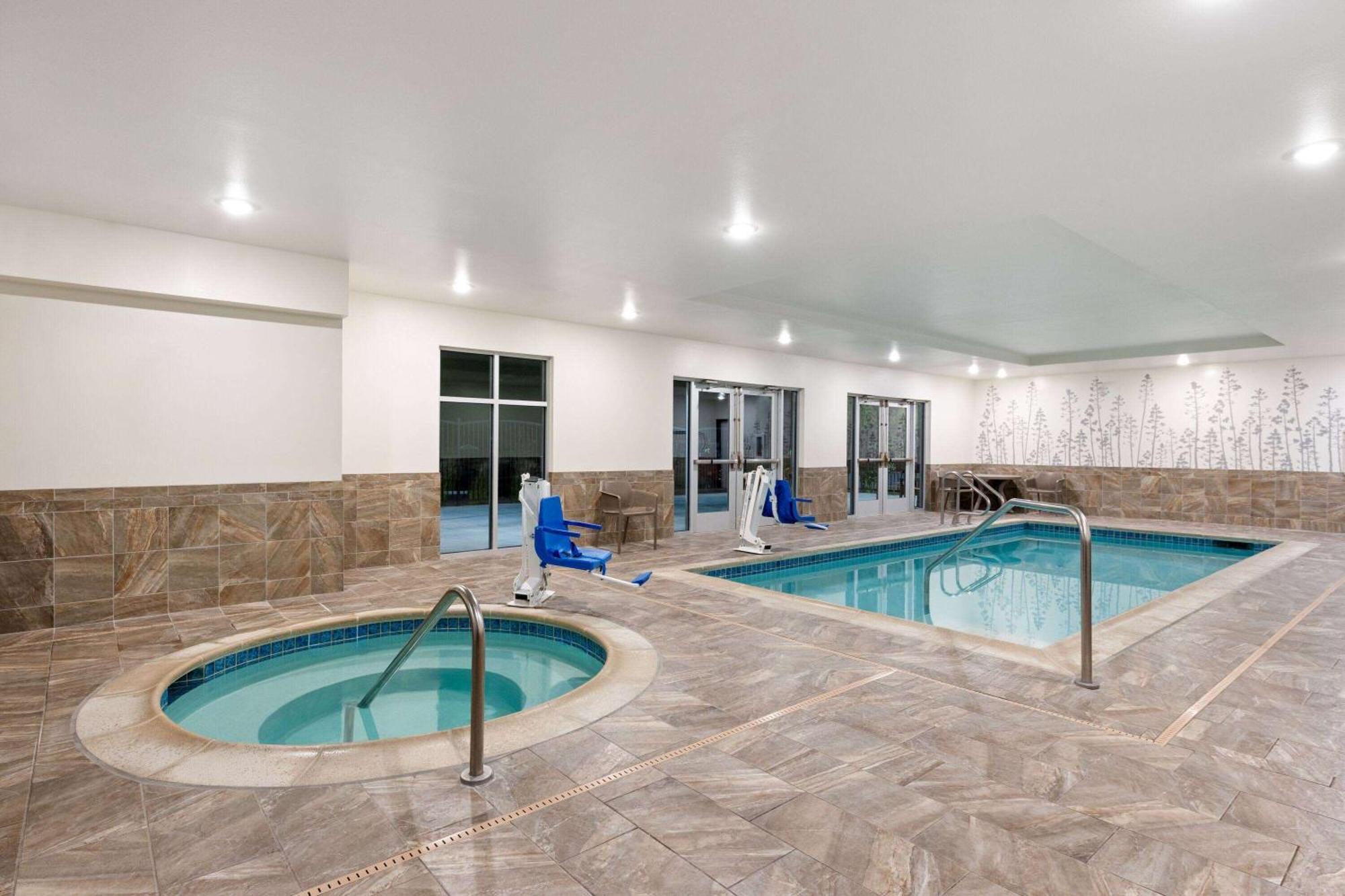 La Quinta Inn & Suites By Wyndham เวนัตชี ภายนอก รูปภาพ