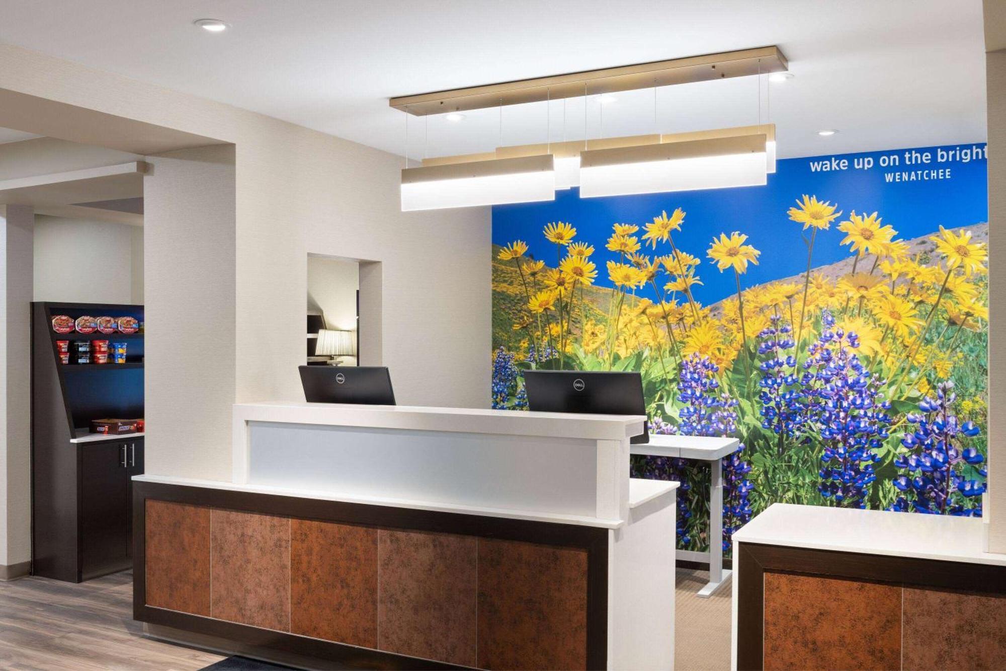 La Quinta Inn & Suites By Wyndham เวนัตชี ภายนอก รูปภาพ